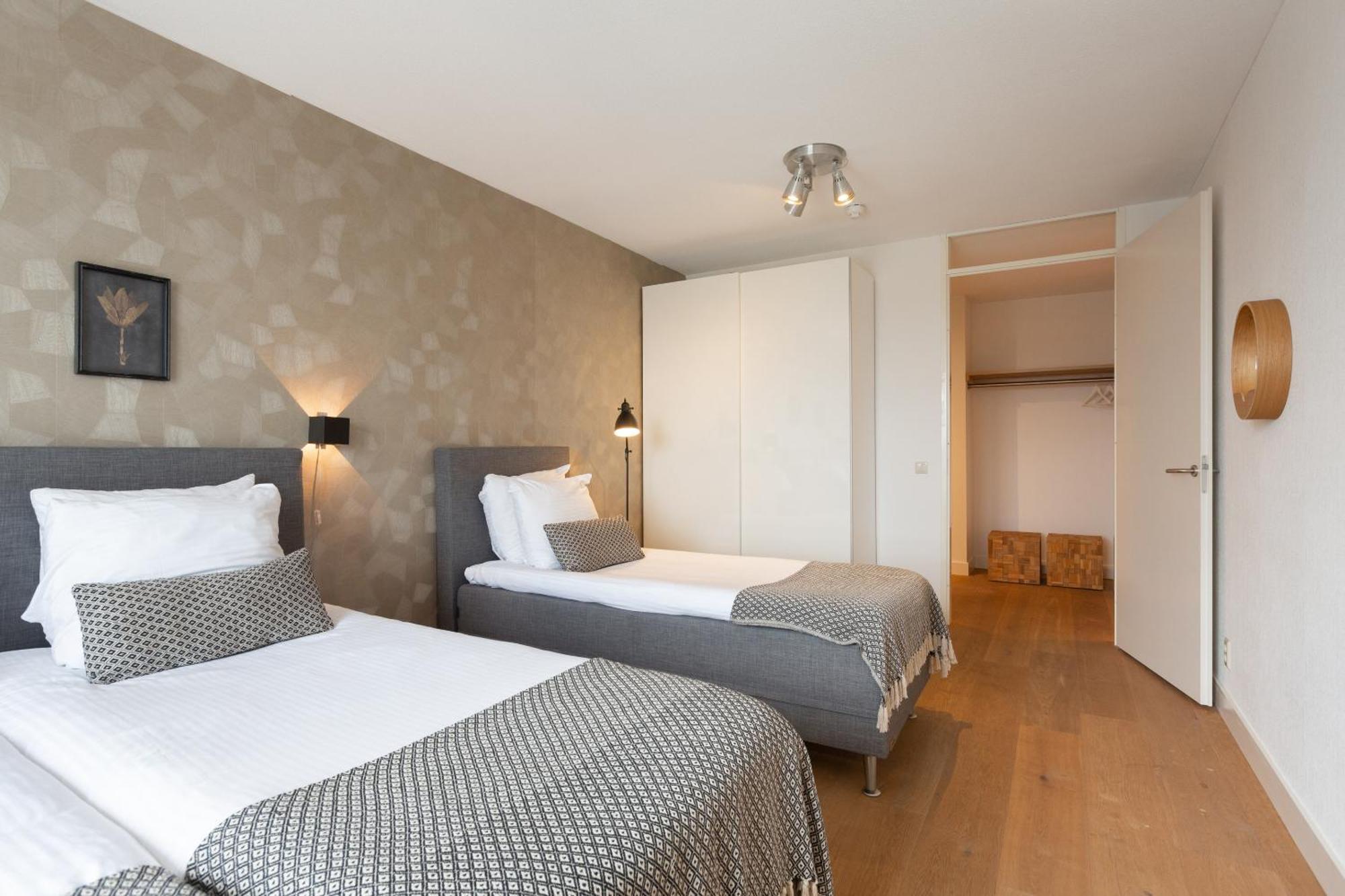 Bizstay Harbour III Scheveningen Apartments The Hague Room photo