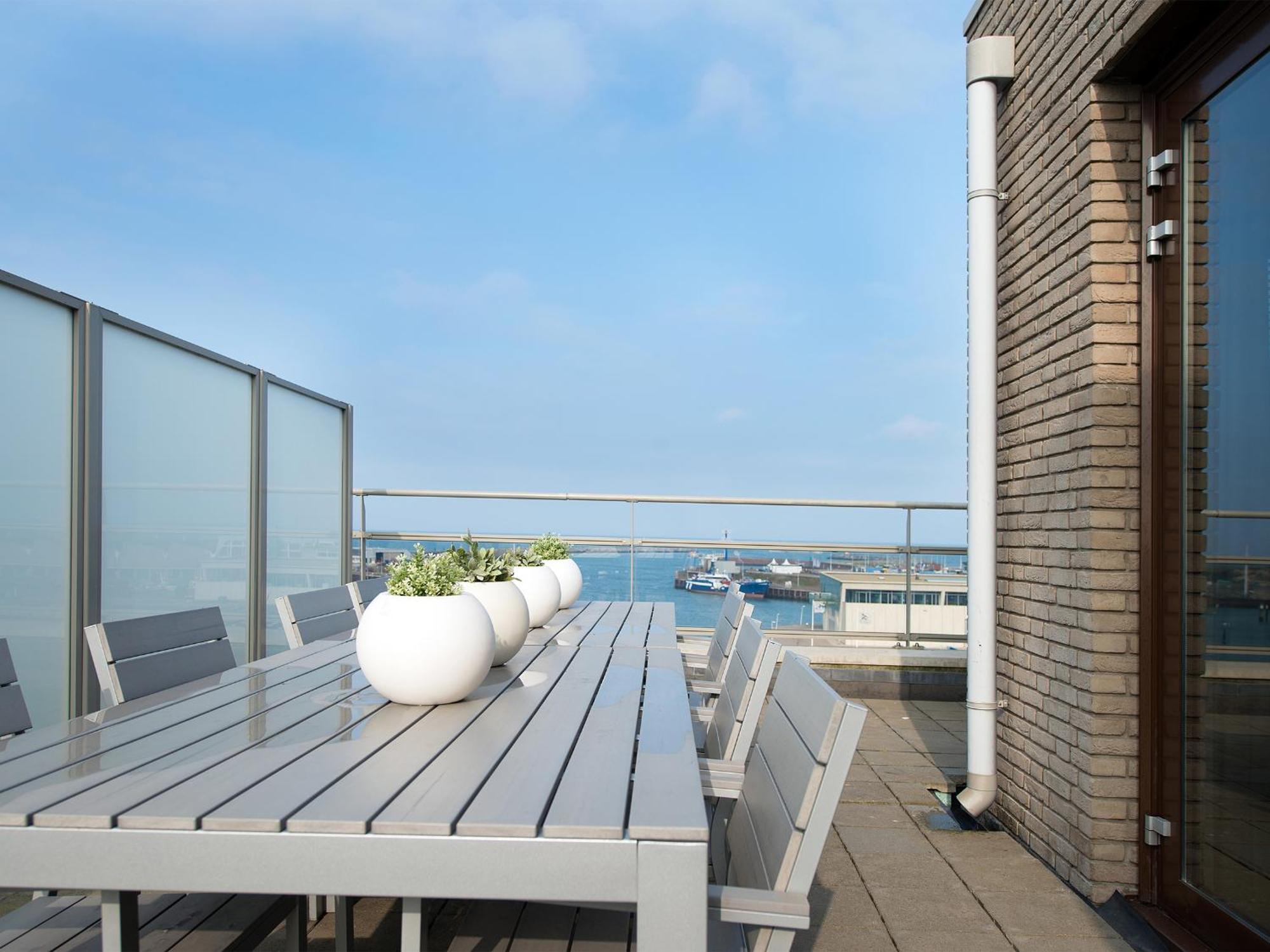 Bizstay Harbour III Scheveningen Apartments The Hague Room photo